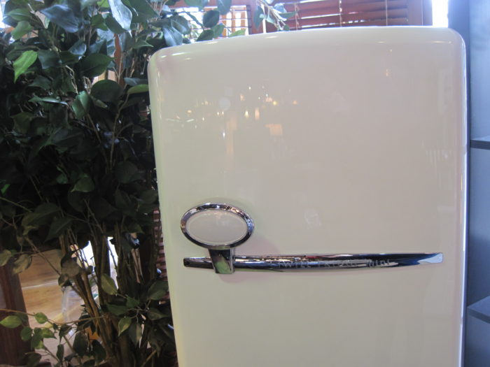 National(ナショナル) 162L冷蔵庫“Will” (NR-B16RA) レトロ家電 買取 