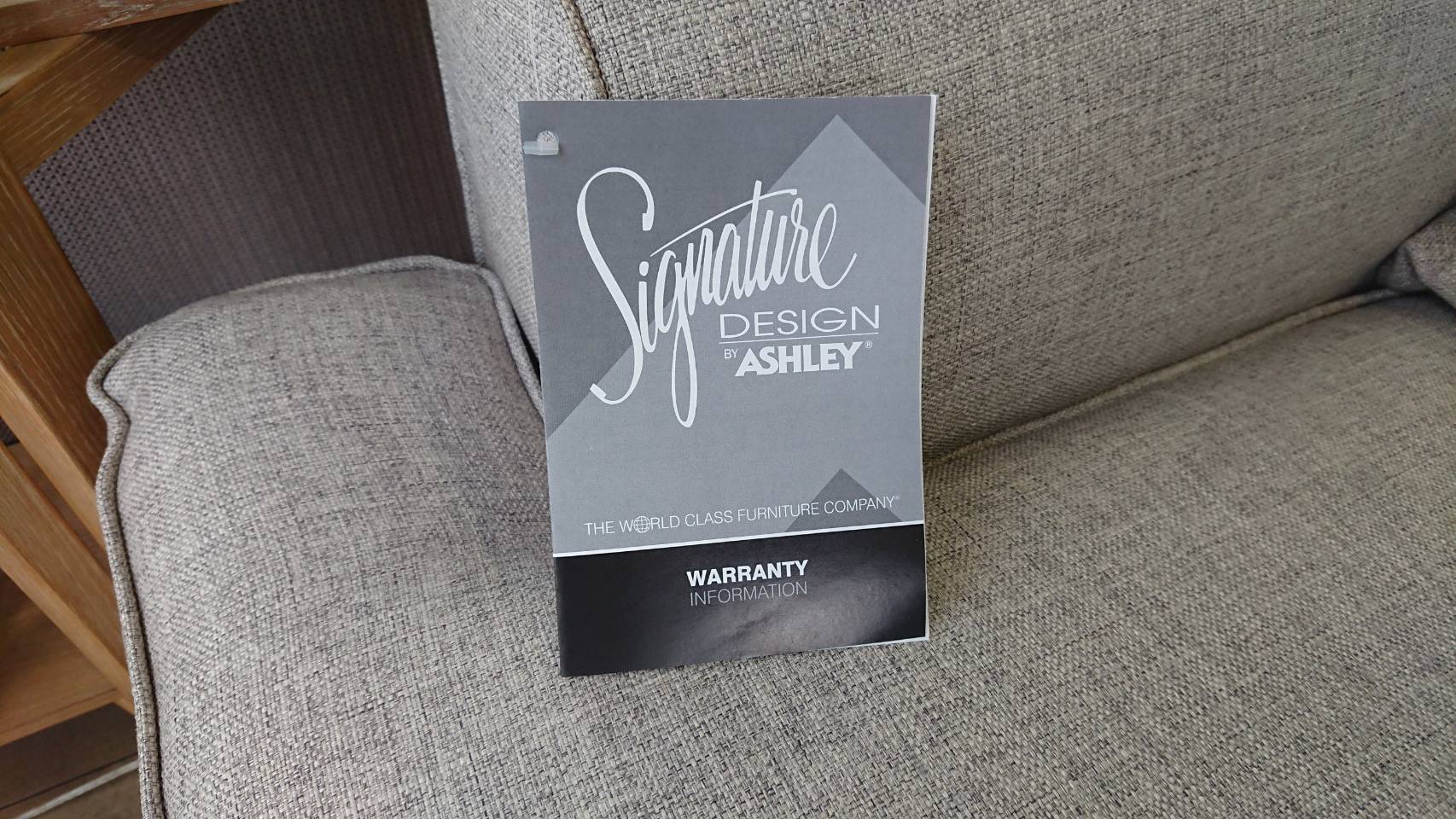 ☆未使用品 Ashley アシュレイ 3シーターソファ アメリカ 輸入家具 3人 