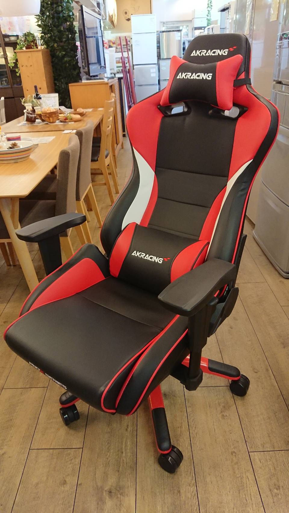 Akracing エーケーレーシング Pro Xシリーズ レッド ゲーミングチェア ハイエンドモデル 買取しました 愛知と岐阜のリサイクルショップ 再良市場