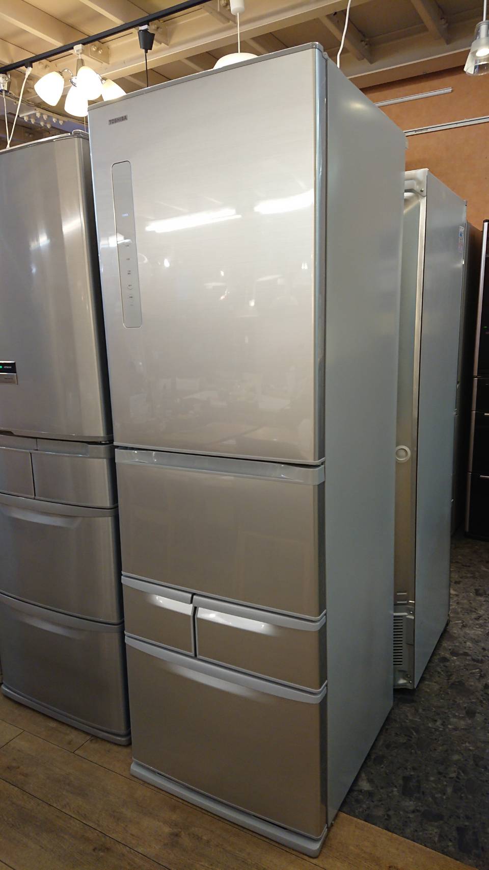 ☆TOSHIBA 東芝 410L冷蔵庫 2017年製 ファミリータイプ 大容量冷蔵庫 美品 買取しました☆ | 愛知と岐阜のリサイクルショップ