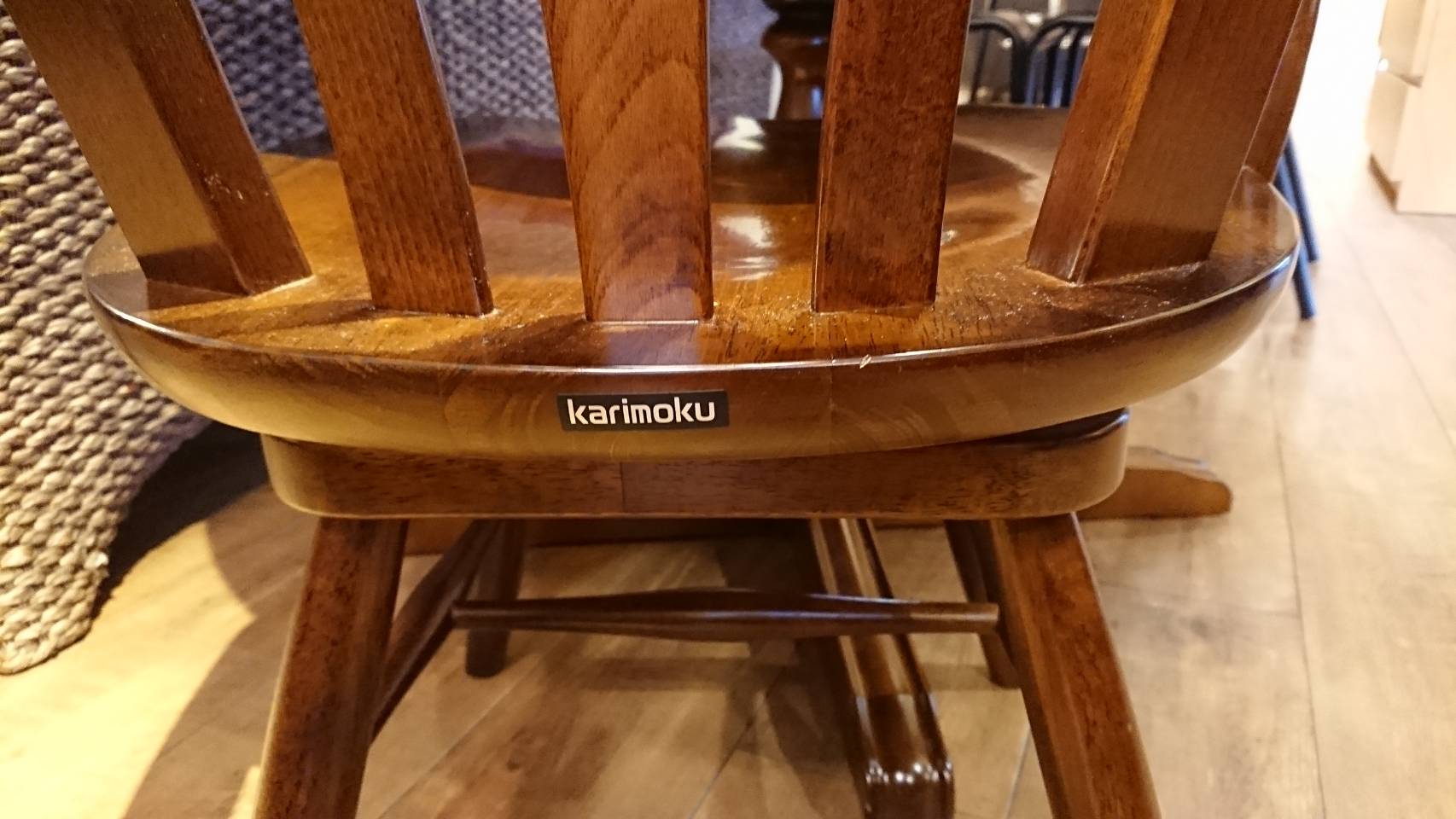 Karimoku カリモク Colonial コロニアル 丸テーブル アンティーク調 レトロ 民芸 ダイニングテーブル チェア 買取しました 愛知と岐阜のリサイクルショップ 再良市場