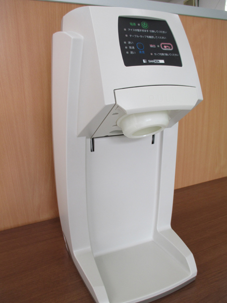 超美品ソフトクリームメーカー業務用マシンCIM-10AサンデンOneShot  