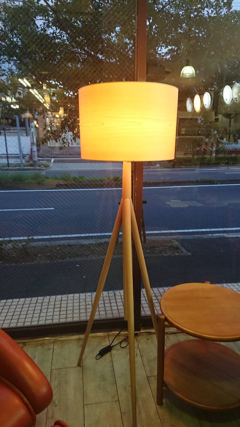 日進木工 フロアランプ 引き取り限定 脱ご