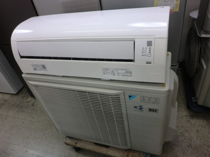 S47，ダイキン，AN56REPK，標準工事費込み,2014年式,18畳用，5.6Kw,中古,愛知県名古屋市近郊、三重県桑名市近郊、岐阜県岐阜市近郊,送料無料,中古,本体・ガス1年保証,内部洗浄済 CIMG3346-700x525.jpg