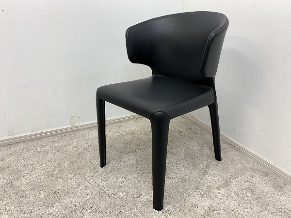 モデルルーム展示品】Cassina ixc.（カッシーナイクスシー）367 HOLA