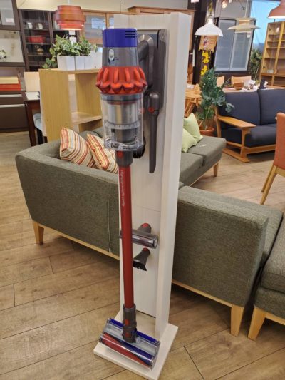 Dyson　ダイソン　コードレスクリーナー　SV12　未使用品　新品　超美品