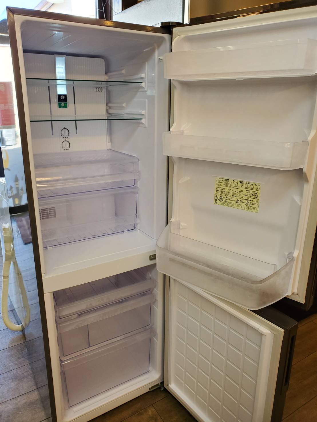 ☆SHARP シャープ 271L 2ドア 冷蔵庫 2018年製 美品 冷凍冷蔵庫 買取しました☆ | 愛知と岐阜のリサイクルショップ 再良市場