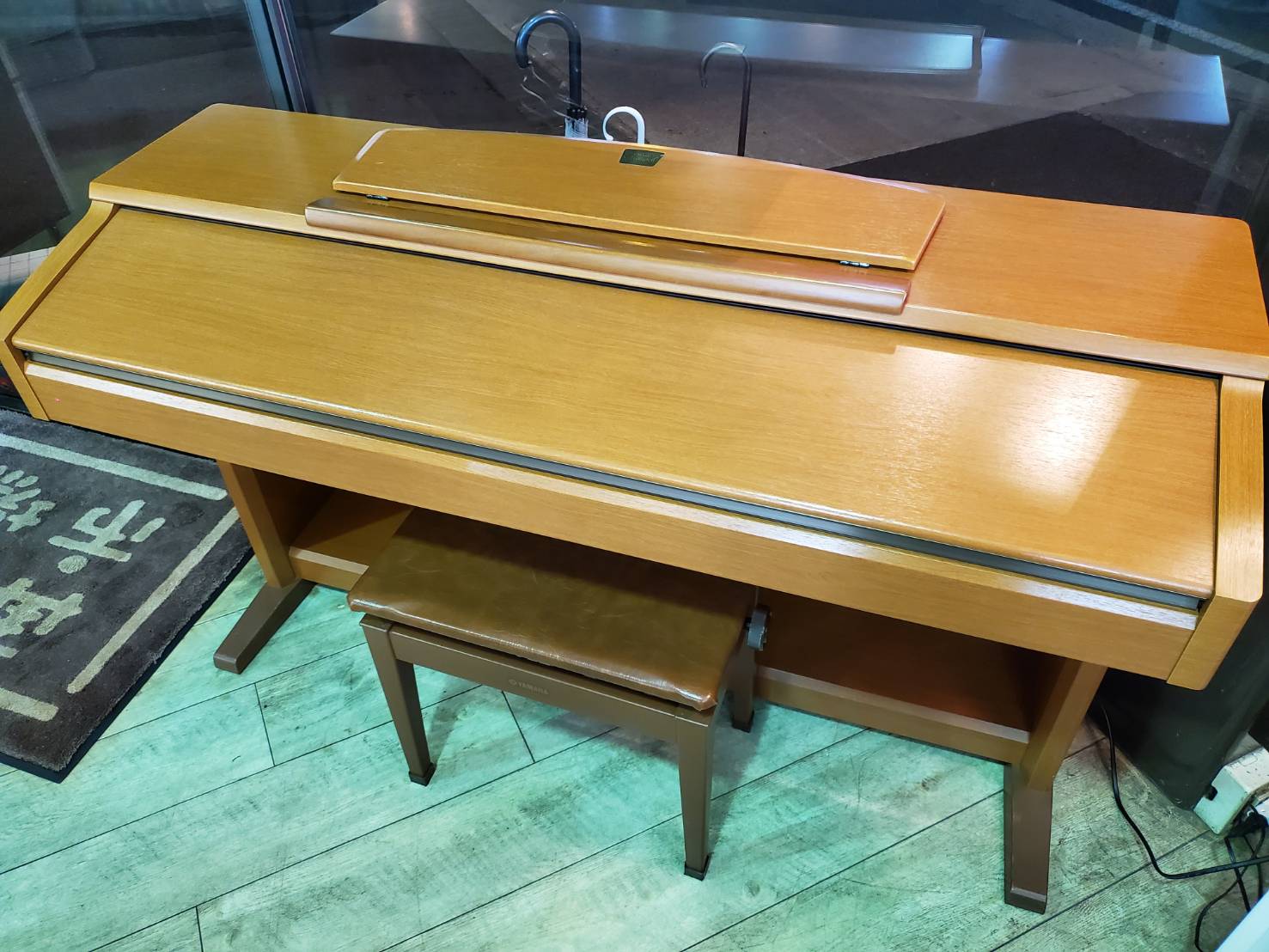 ☆YAMAHA ヤマハ Clavinova クラビノーバ 電子ピアノ CLP-130C 椅子 