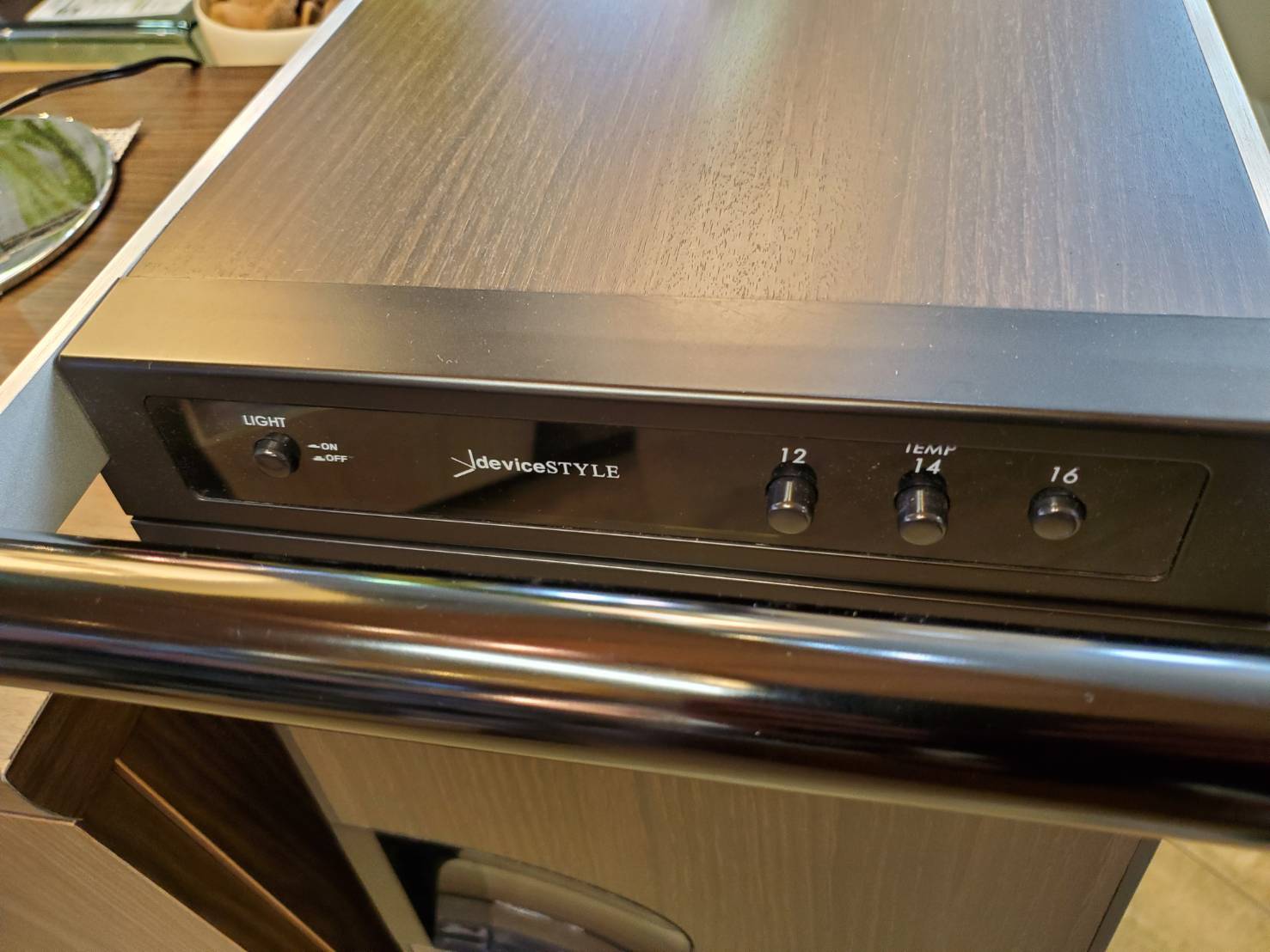 生活家電 冷蔵庫 ☆seviceSTYLE デバイスタイル ワインセラー 12本収納タイプ 電子冷却 