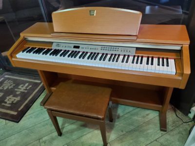 YAMAHA　ヤマハ　電子ピアノ　Clavinova　クラビノーバ　CLP-130R