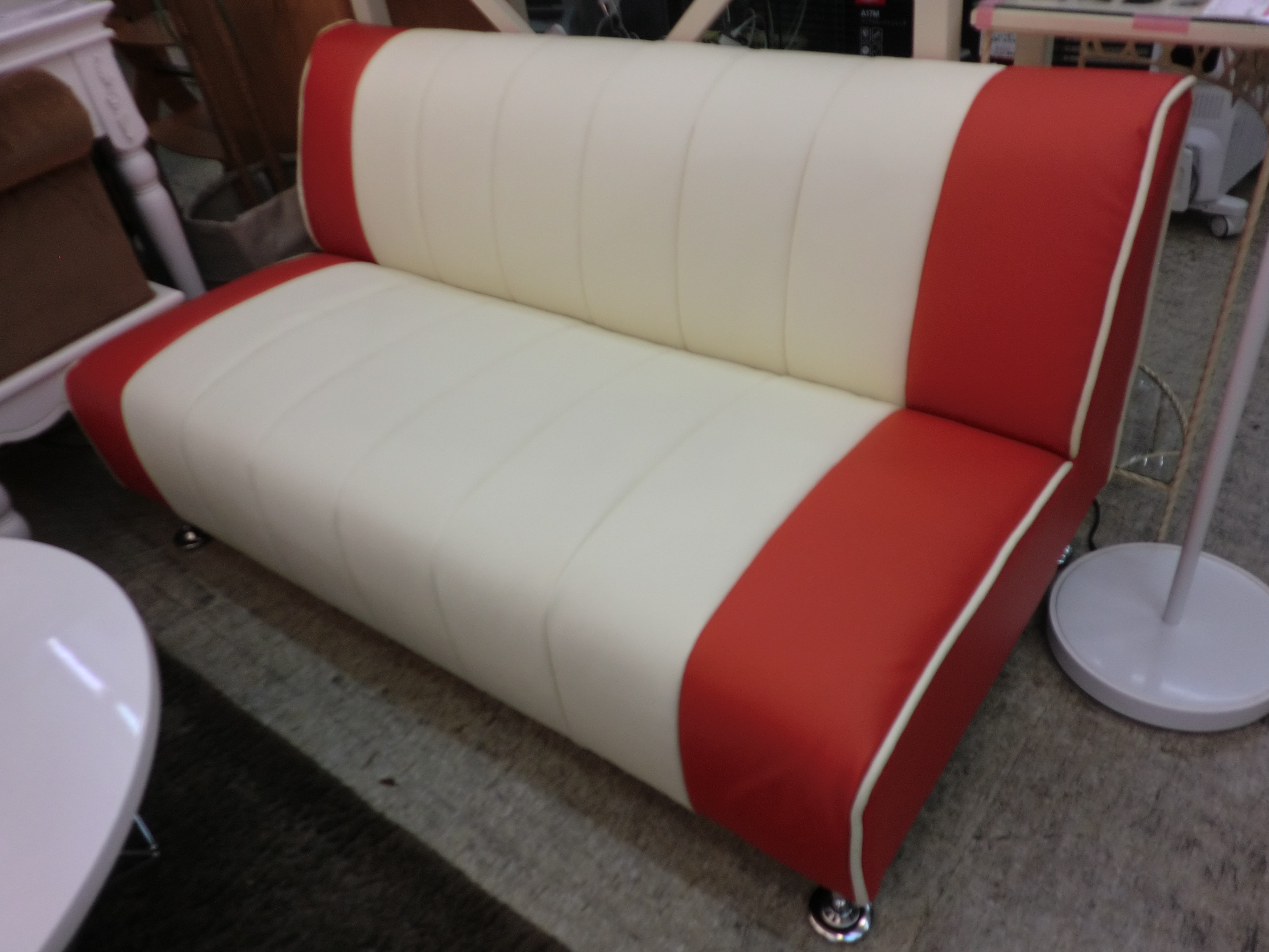 新品アウトレット品 関家具 2人掛けソファ チェロ レッド 買取しました！ 愛知と岐阜のリサイクルショップ 再良市場