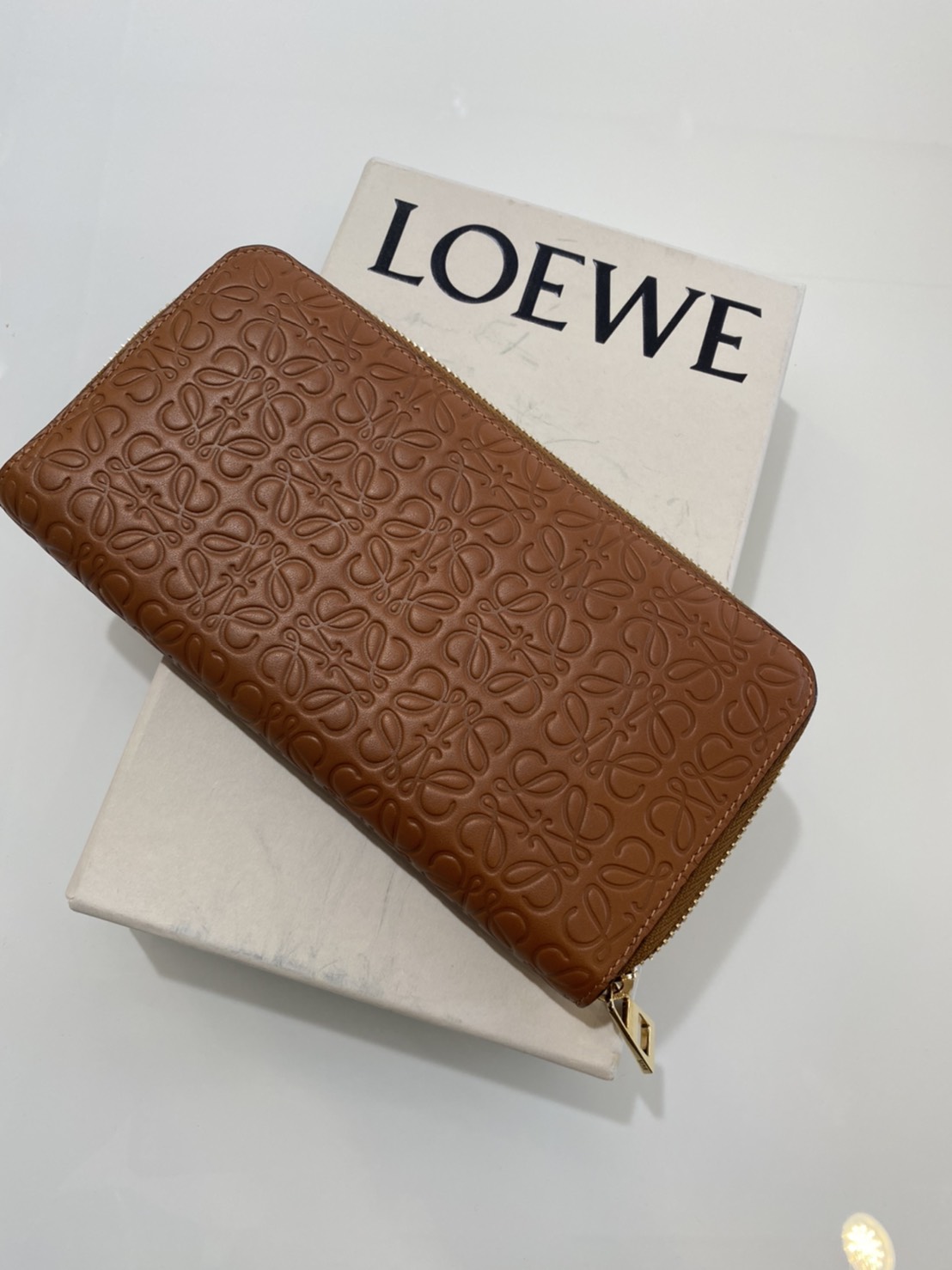 ロエベ LOEWE アナグラム ラウンドファスナー長財布 買い取りしました