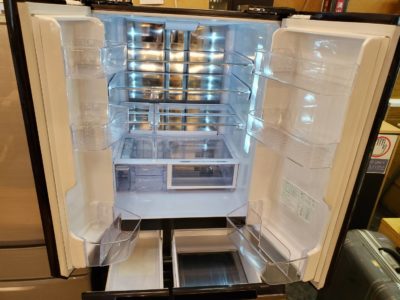 sharp　シャープ　大きい　冷凍冷蔵庫　501L冷蔵庫　ファミリータイプ　大容量　おしゃれ　レッド