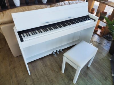 yamaha　ヤマハ　ピアノ　白　超美品　arius　アリウス　2014年製　YDP-S51WH