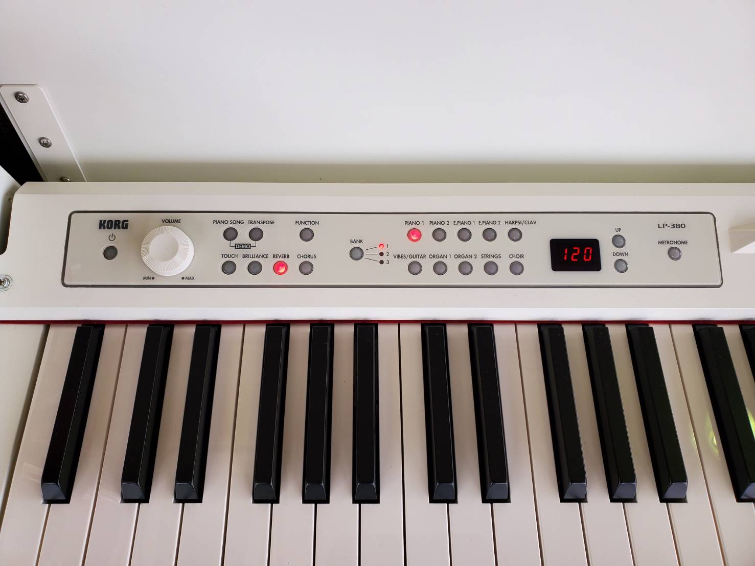☆KORG コルグ 電子ピアノ 2014年製 LP-380 同音連打可能 デジタル