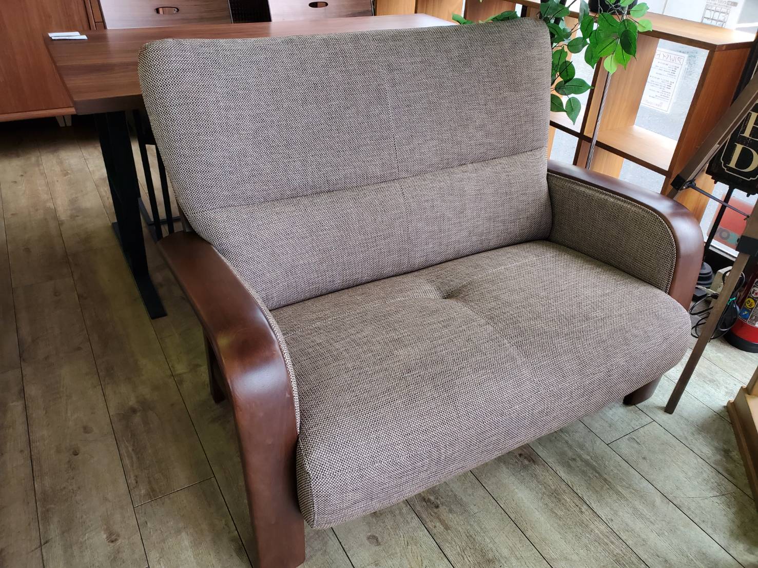 NEW！モデルルーム短期展示超美品Karimokuカリモク家具chitanoチターノ 
