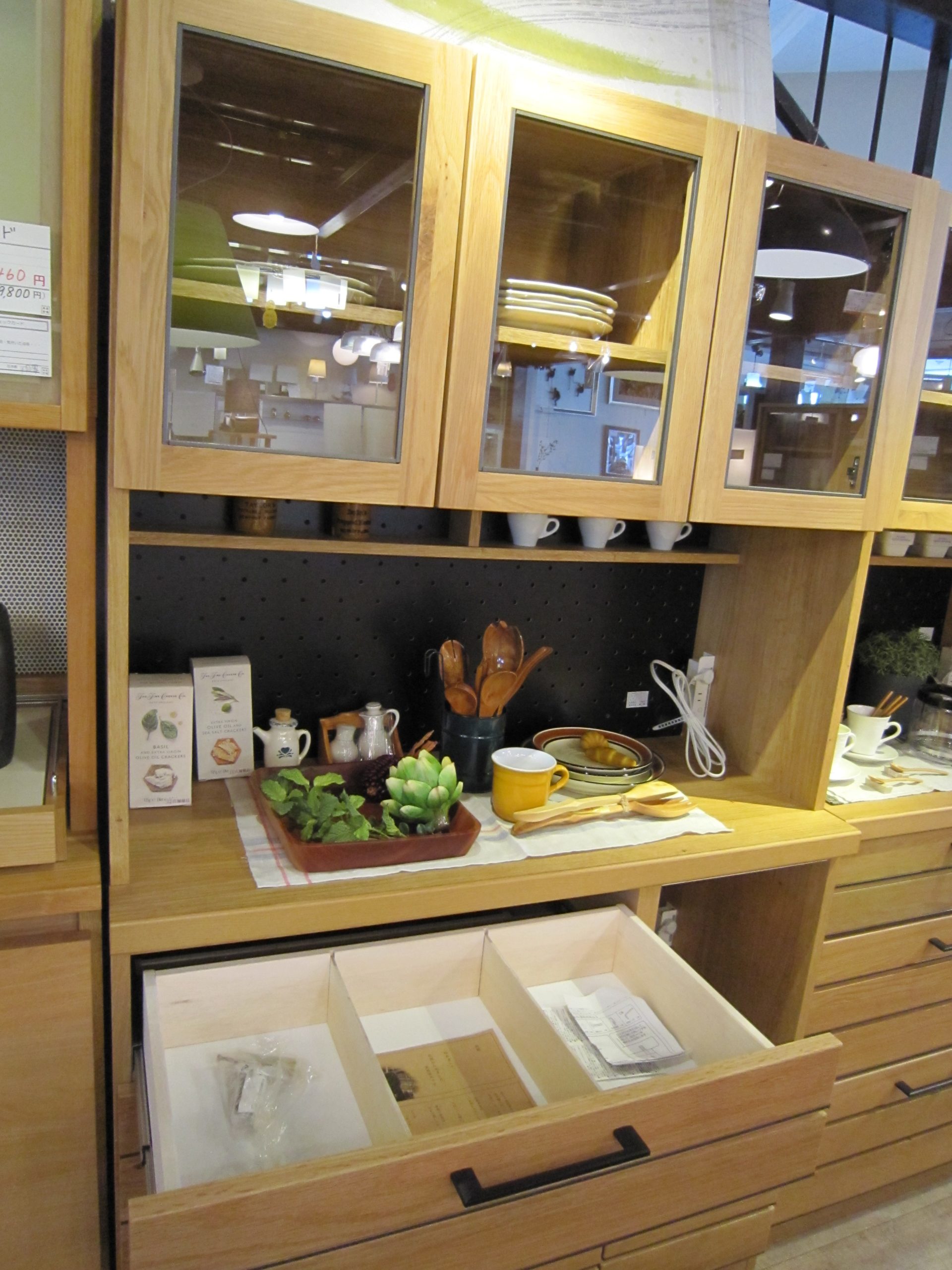 大川家具 東馬 アウトレット家具 レンジボード 食器棚 キッチンボード 入荷しました。 | 愛知と岐阜のリサイクルショップ 再良市場