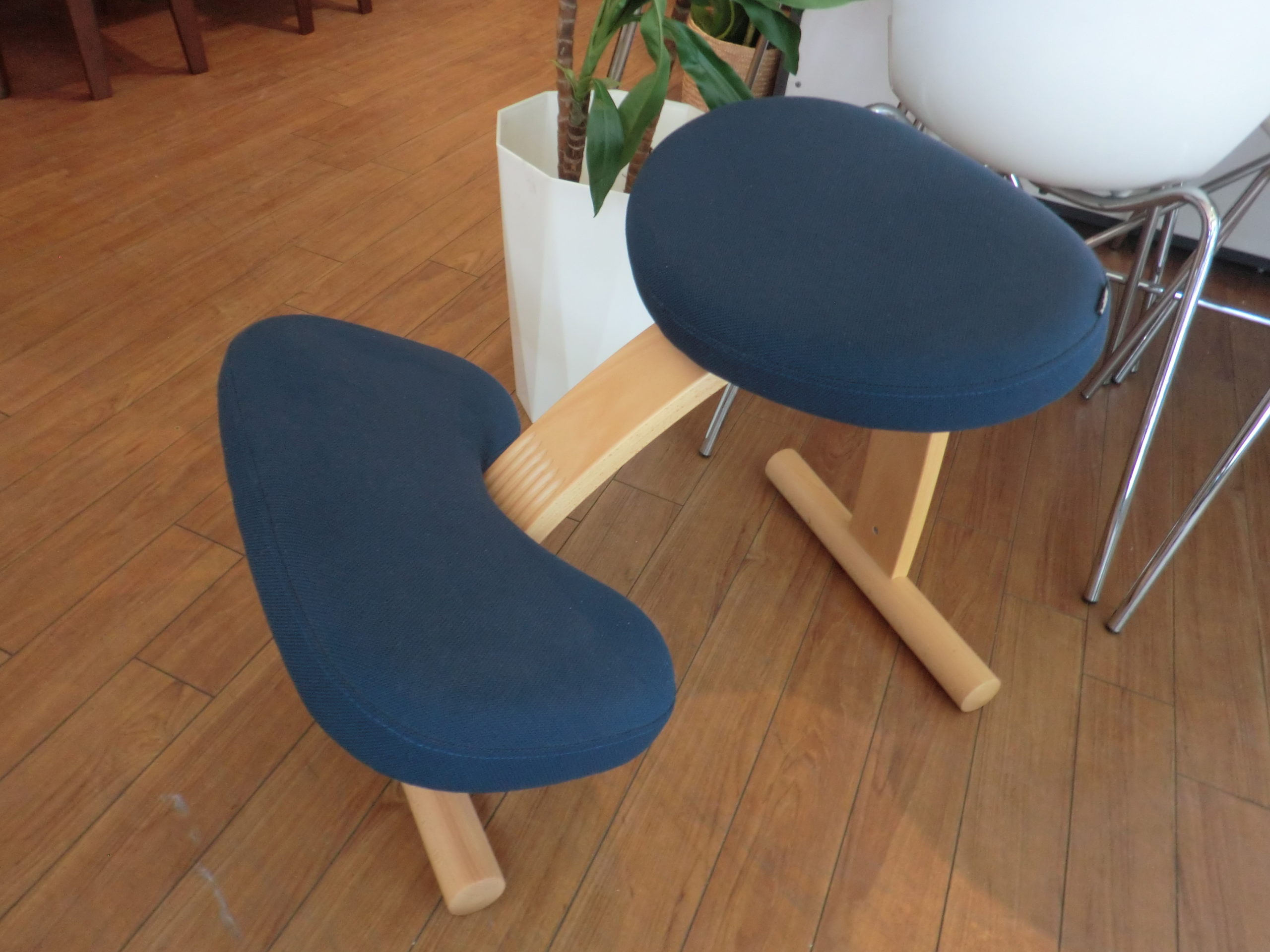 サカモトハウス Balans バランスチェア・イージー EASY 学習椅子 日本製 買取しました！ | 愛知と岐阜のリサイクルショップ 再良市場