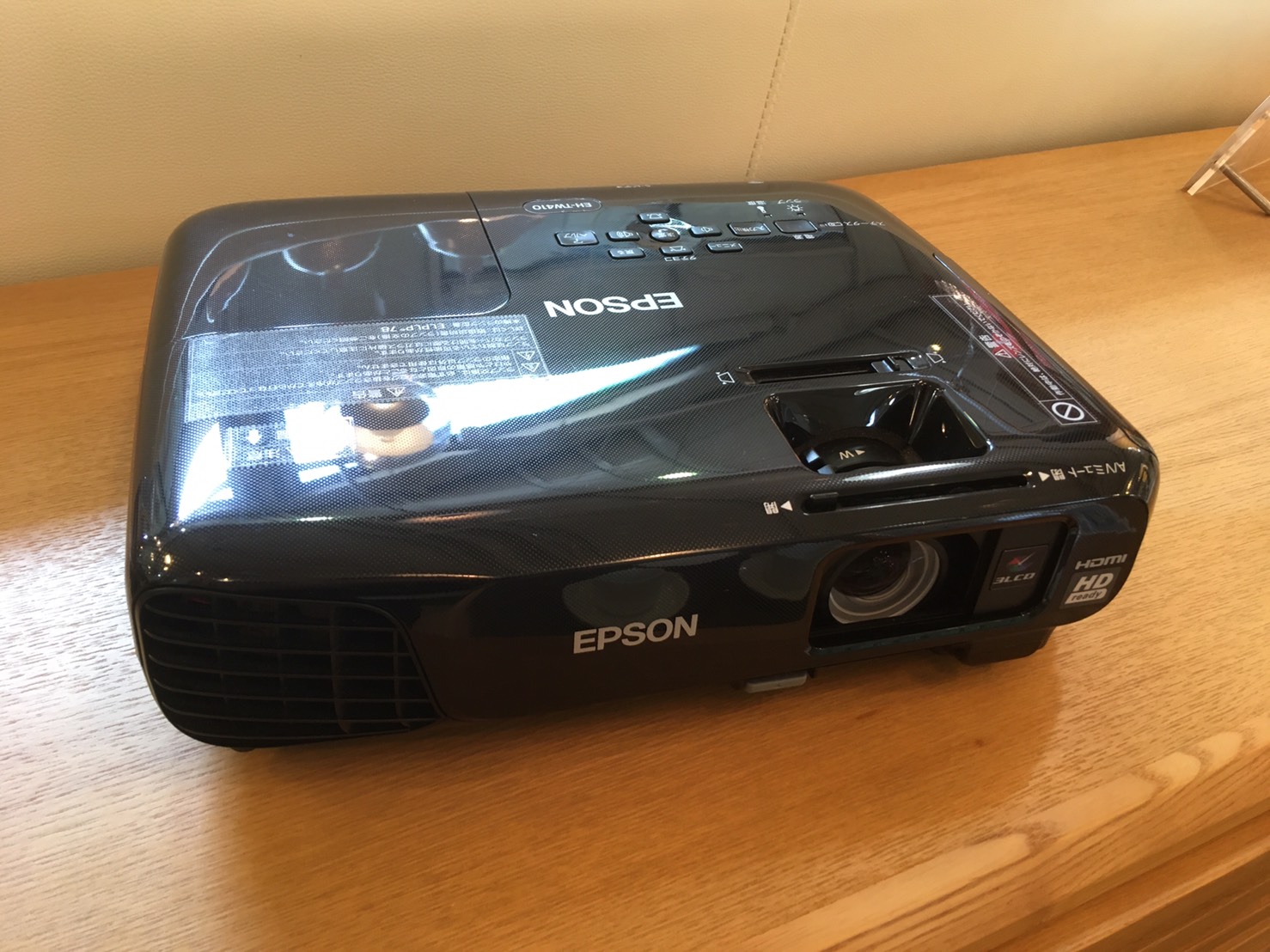 EPSON 2013年製 ホームプロジェクター EH-TW410 買い取りました 高輝度