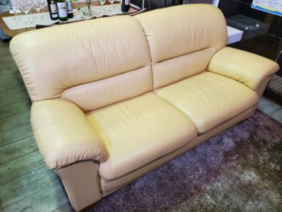 S'ACCOMODI　サコモディ　SACCOMODI　2シーター　2.5シーター　ワイドソファ　ソファ　総革張り　本革　柔らかめ　イタリアンソファ　MADE IN ITALY　イタリア製　最高峰　手触り