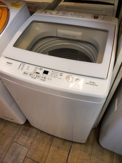 AQUA　アクア　9.0㎏　洗濯機　大容量　大型　ガラストップ　2018年製　高年式　キレイ　中が見える　スタイリッシュ　オシャレ　洗濯