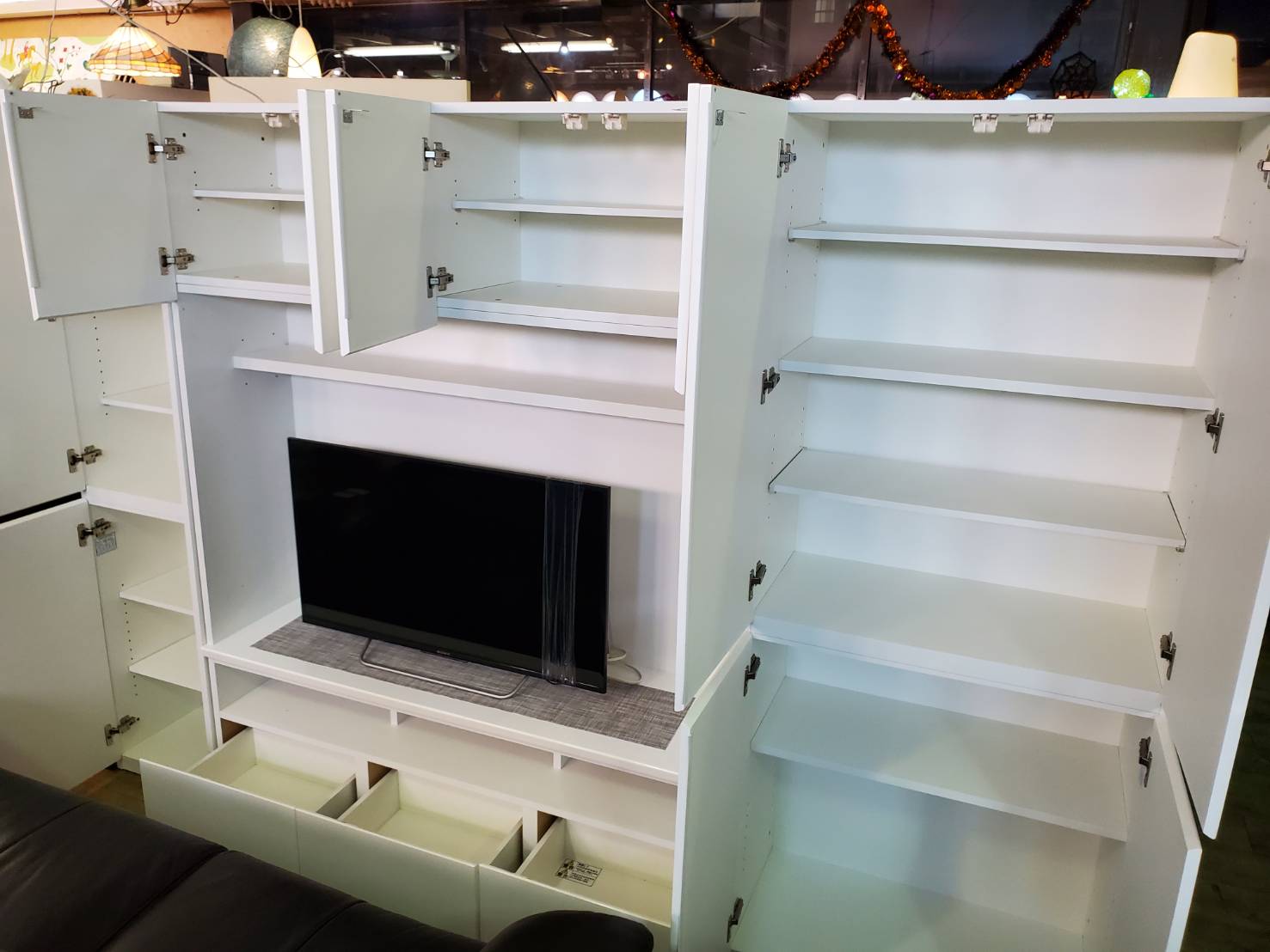 リビングボード 大型 大容量 白鏡面 壁面収納 テレビボード キャビネット セット 買取しました 愛知と岐阜のリサイクルショップ 再良市場