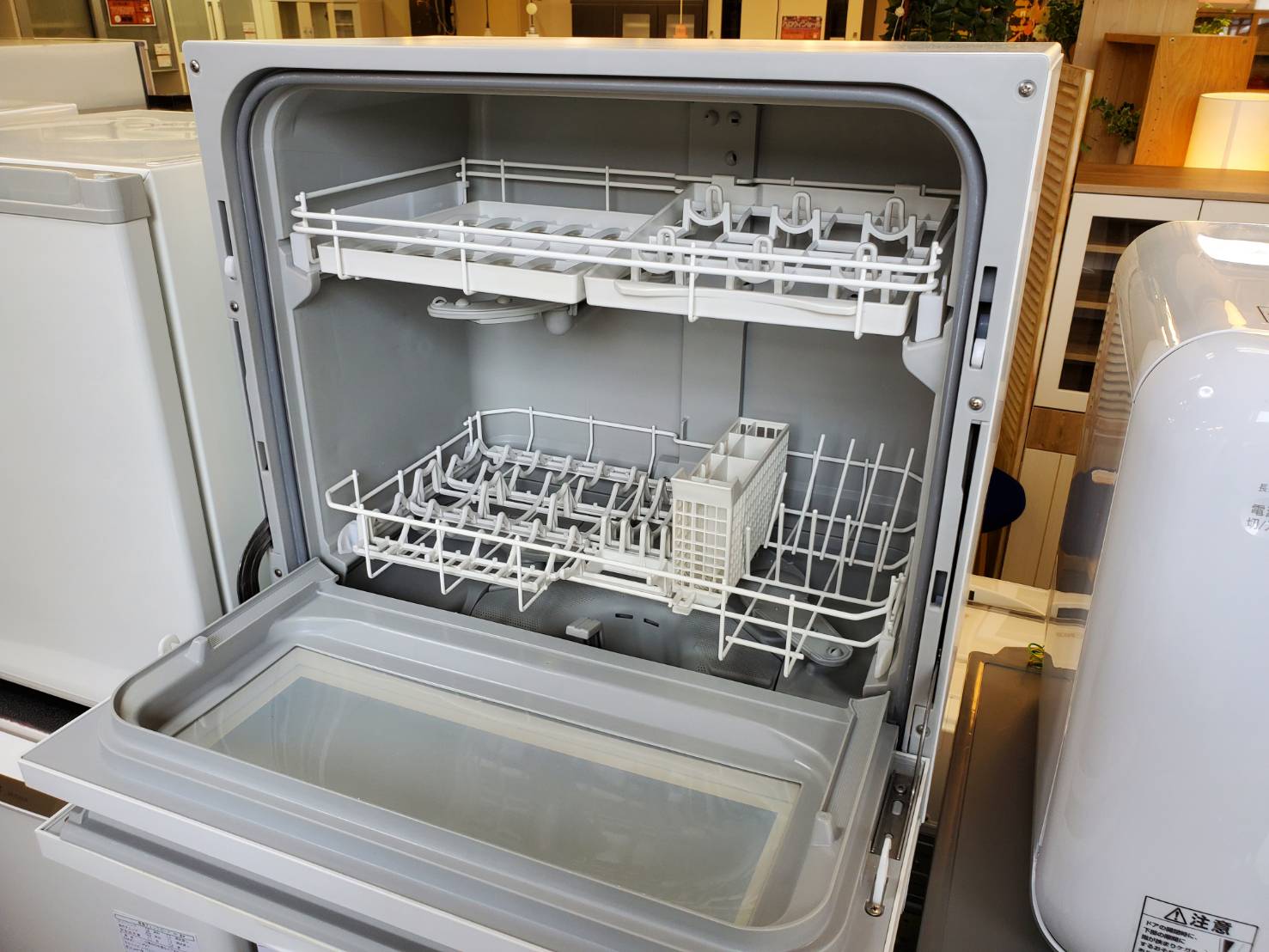 Panasonic 留っ NP-TA1-W 食器洗い乾燥機 2018年製 食洗機 