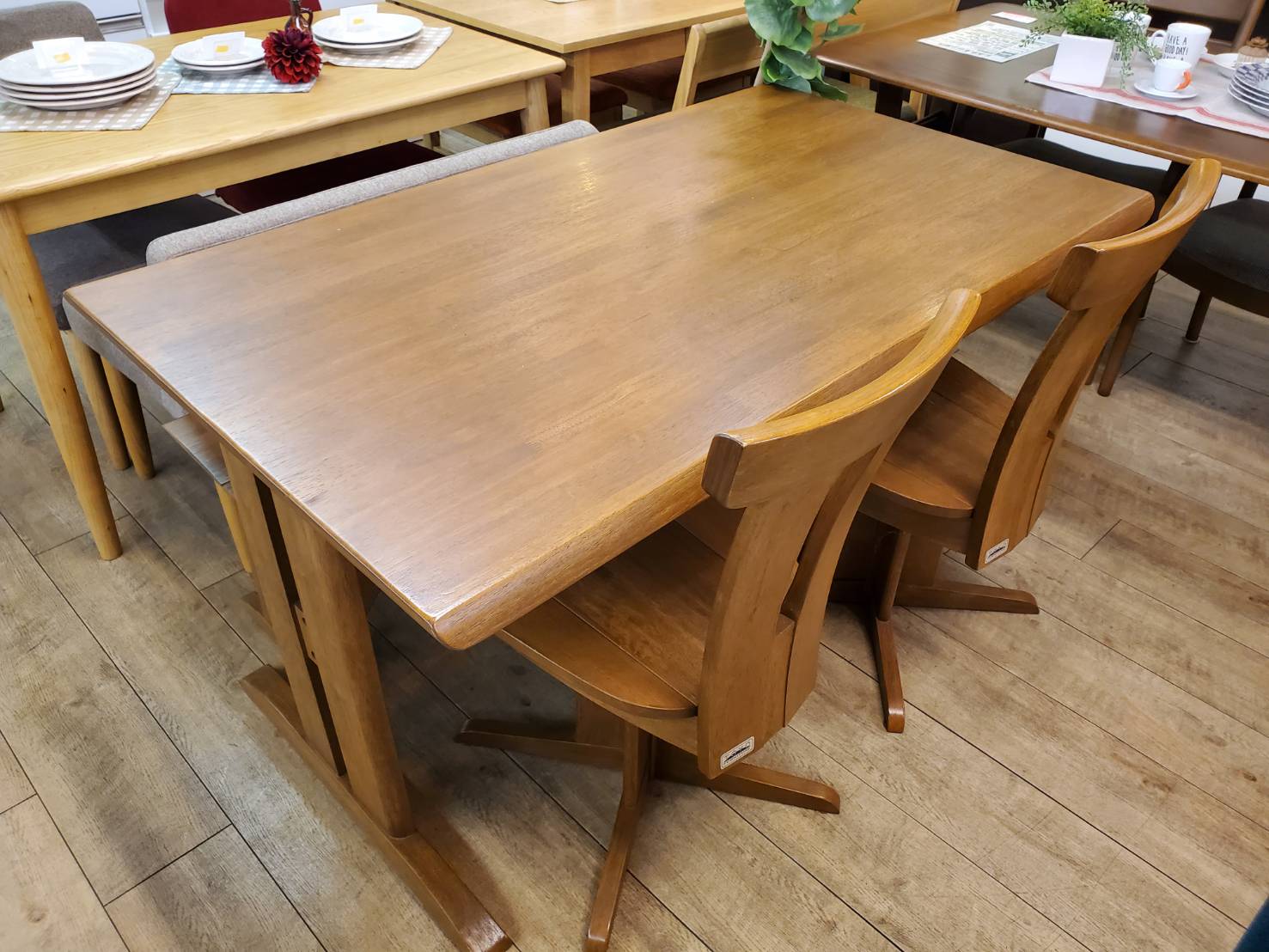 TOYO FURNITURE ダイニングテーブルのみ TOYO FURNITURE ダイニングテーブル