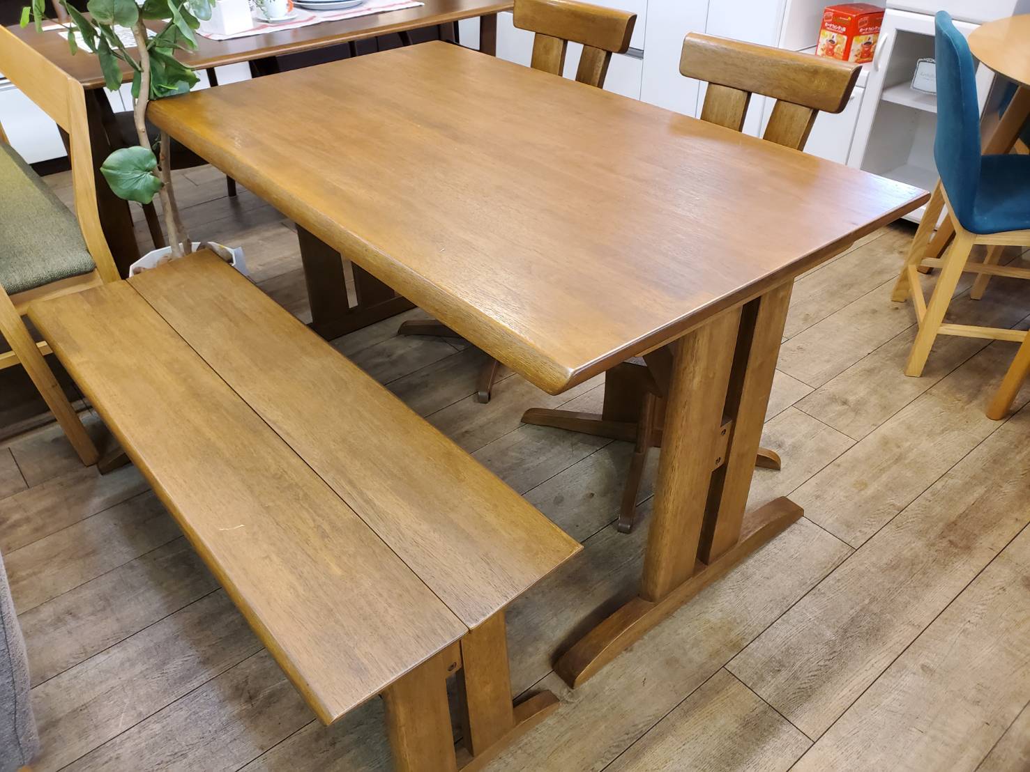 ☆TOYO FURNITURE トーヨーファニチャー ベンチダイニング4点セット  