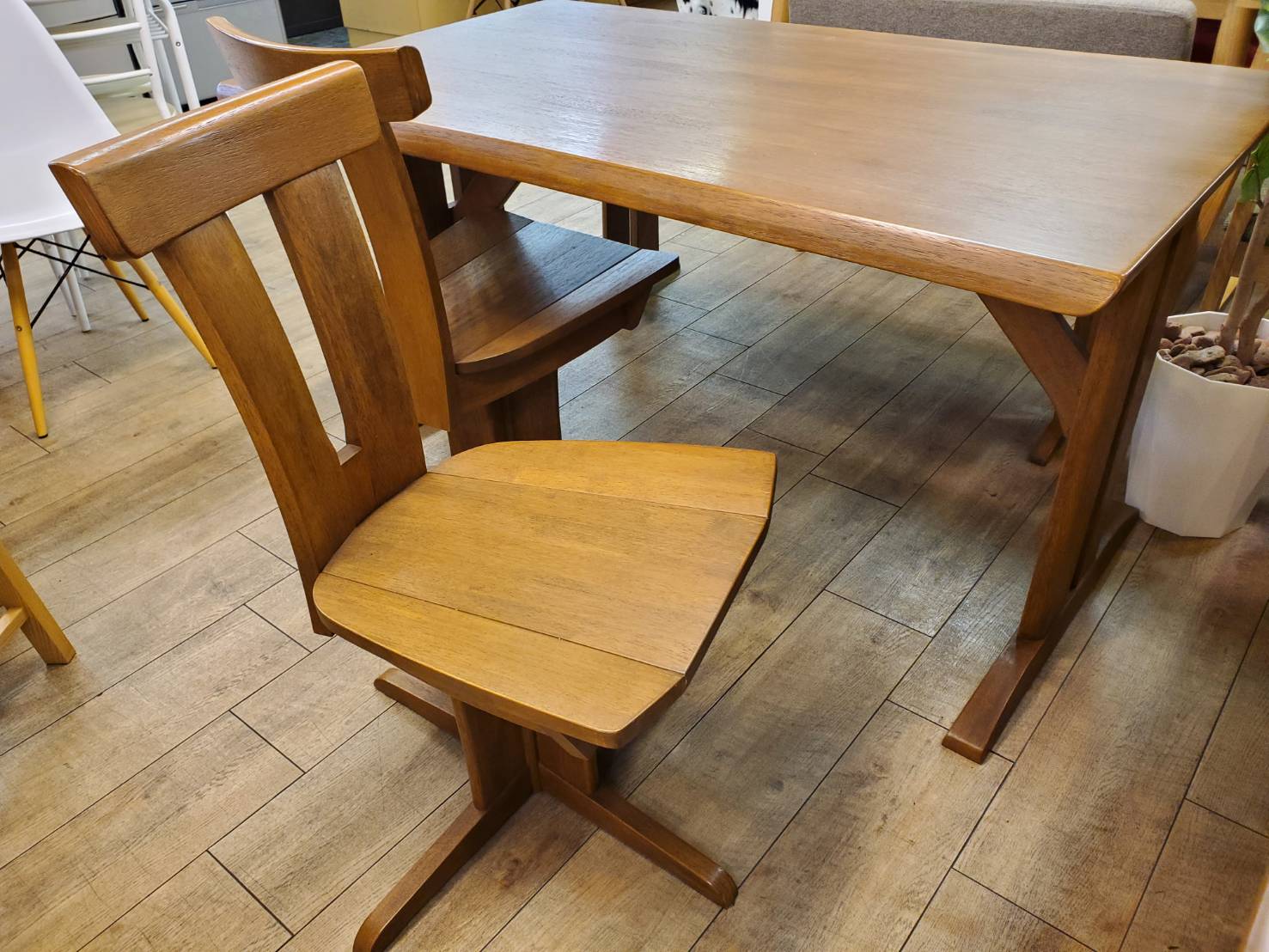☆TOYO FURNITURE トーヨーファニチャー ベンチダイニング4点セット 