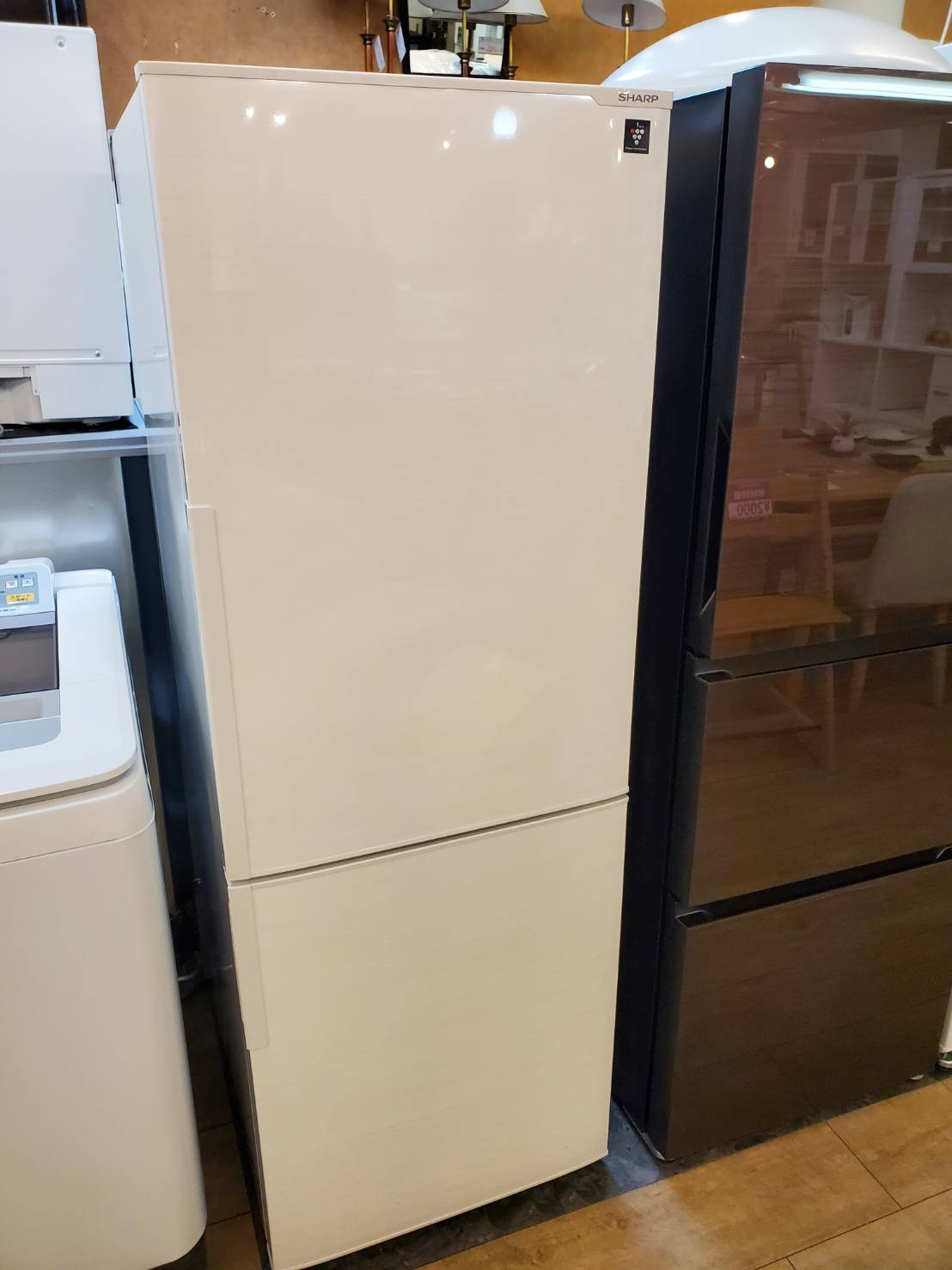 ☆SHARP シャープ 271L 2ドア冷蔵庫 2018年製 プラズマクラスター 節電