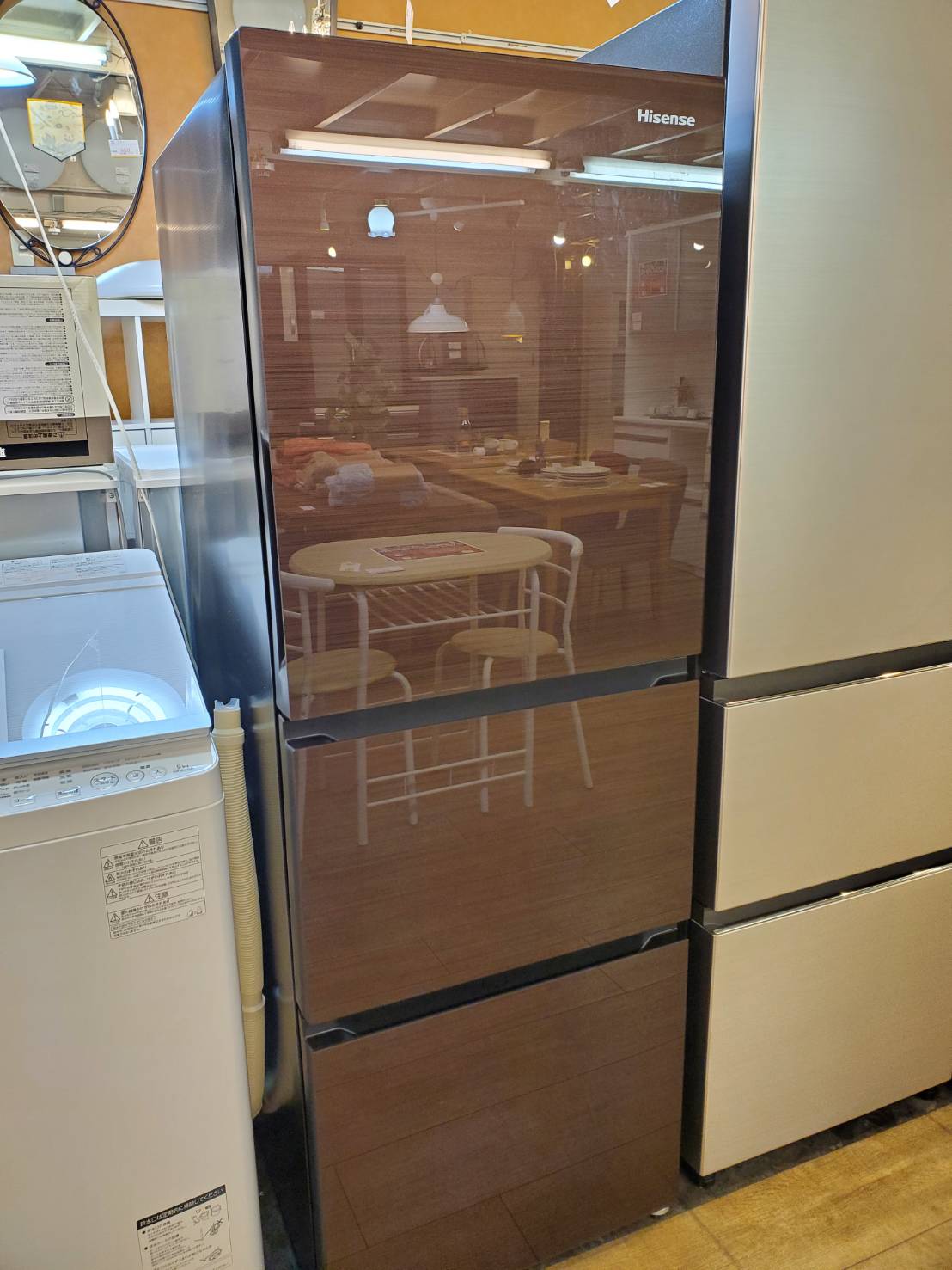 ☆Hisense ハイセンス 282L 3ドア冷蔵庫 2019年製 真ん中野菜室 ガラス
