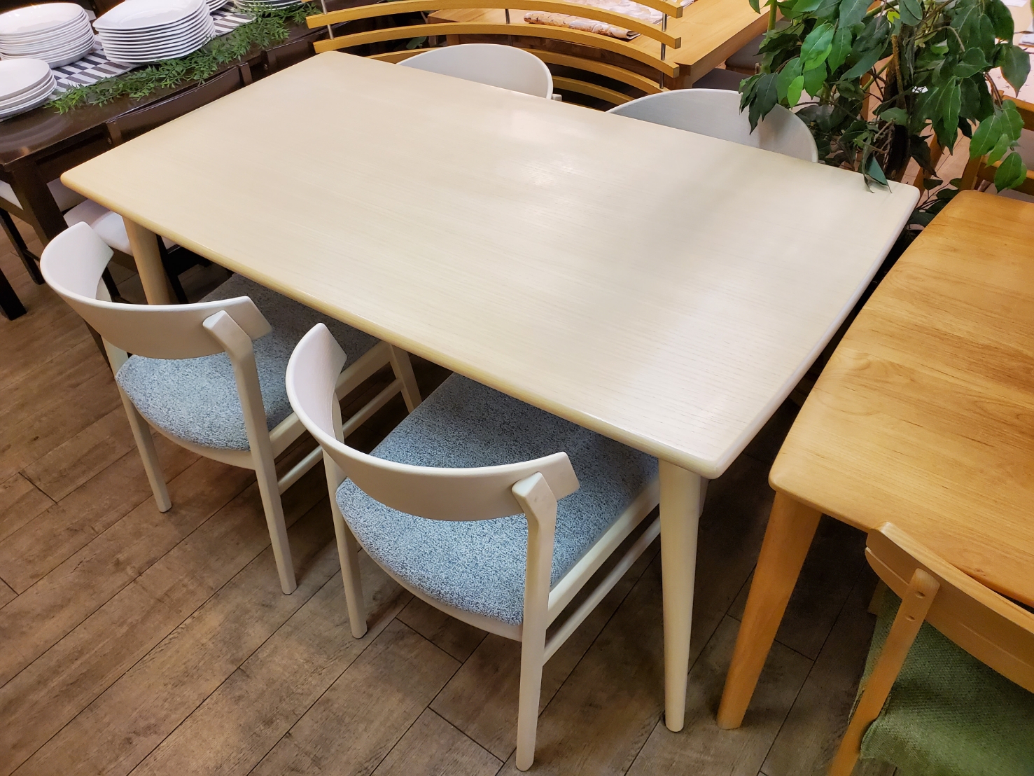 ☆安井家具 ダイニング5点セット ナチュラル ホワイトカラー カバー 