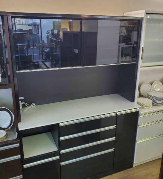 ☆新品 未使用品 展示品 大川家具 レンジボード ブラックパール 鏡面  