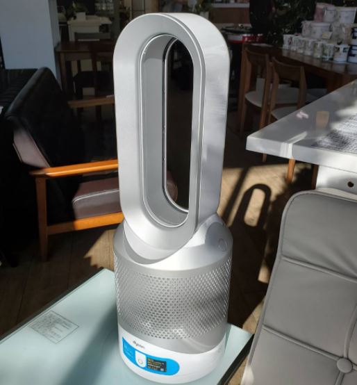 ☆dyson ダイソン Pure Hot+Cool ピュア ホット+クール 空気清浄機能付ファンヒーター 2020年製 HP03 ホワイト