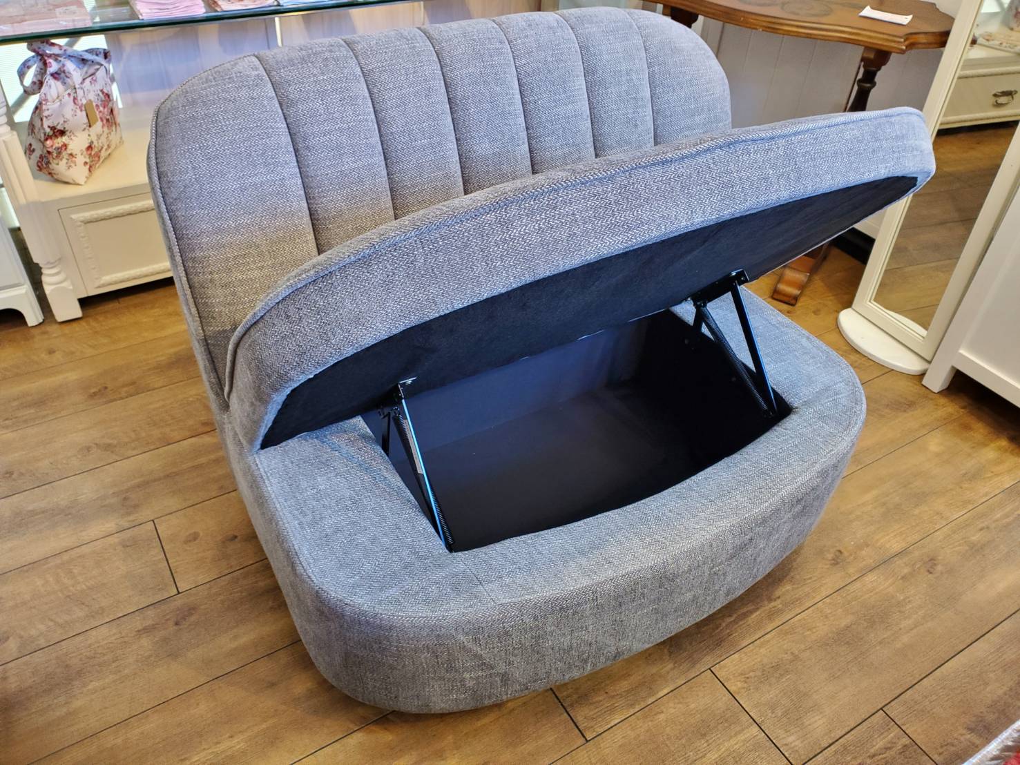 ☆unico ウニコ LIRO リロ コンパクトソファ 収納付き 北欧 レトロ  