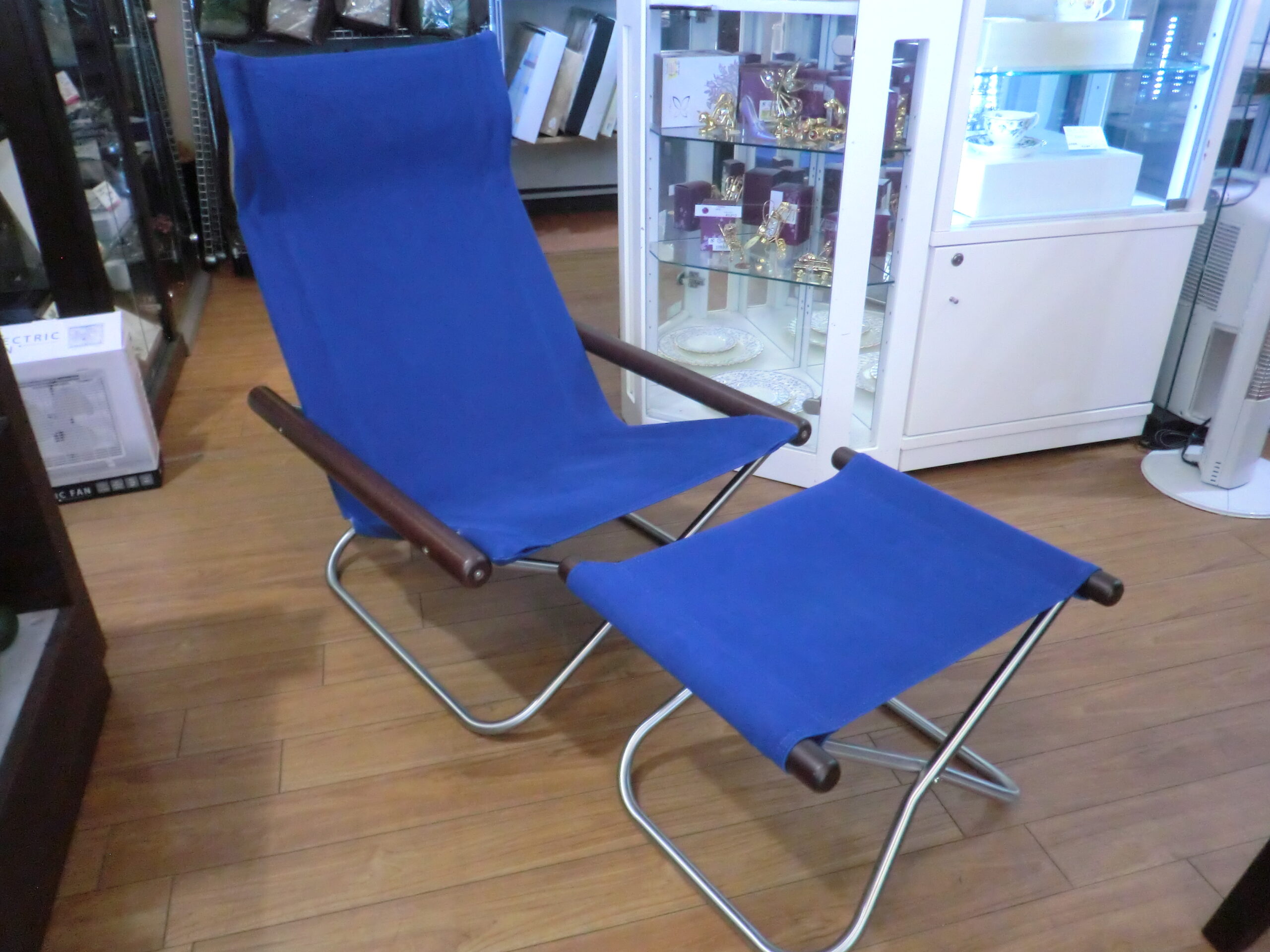 中古品】Nychair X&Ottoman/ニーチェアエックス＆オットマン ブルー 