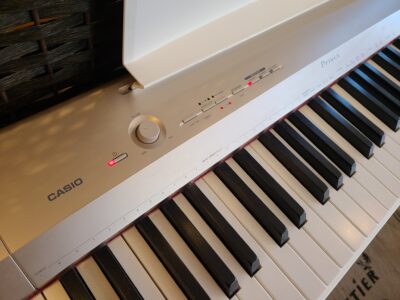 CASIO / カシオ　Privia / プリヴィア　電子ピアノ　88鍵盤　PX-160　デジタルピアノ