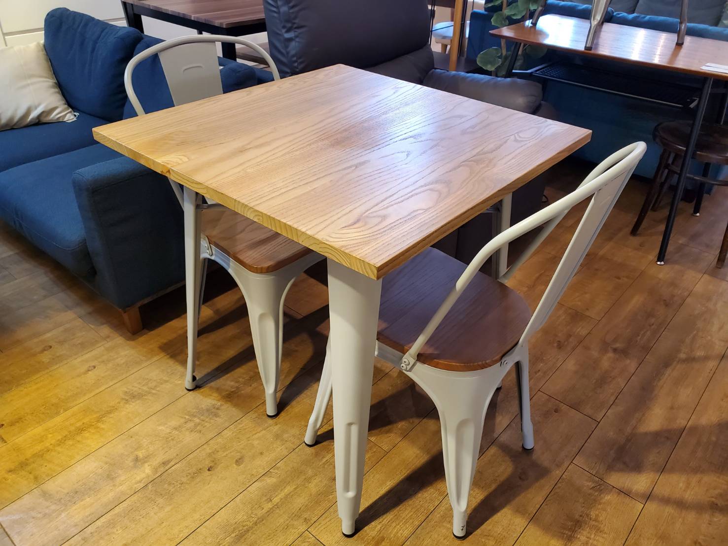☆ダイニング3点セット インダストリアル 北欧 カフェ風 スチール素材 木目 ダイニングセット 買取しました☆ 愛知と岐阜のリサイクルショップ  再良市場