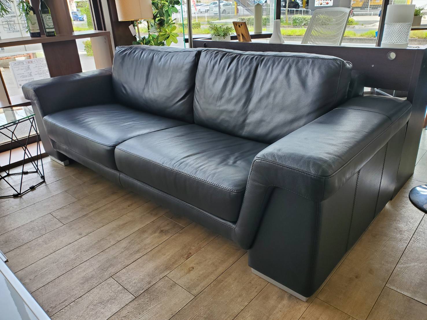 ☆Leather World レザーワールド 3シーターソファ 革張り ブラック 
