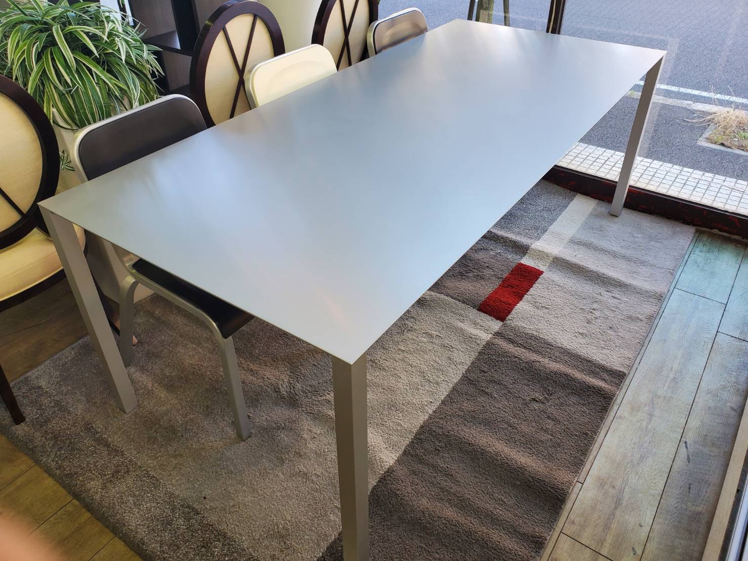 Cassina ixc カッシーナ エアーフレーム AVアルミボード 恥ずかしく F091