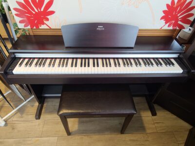 YAMAHA / ヤマハ ARIUS / アリウス 電子ピアノ 88鍵 デジタルピアノ