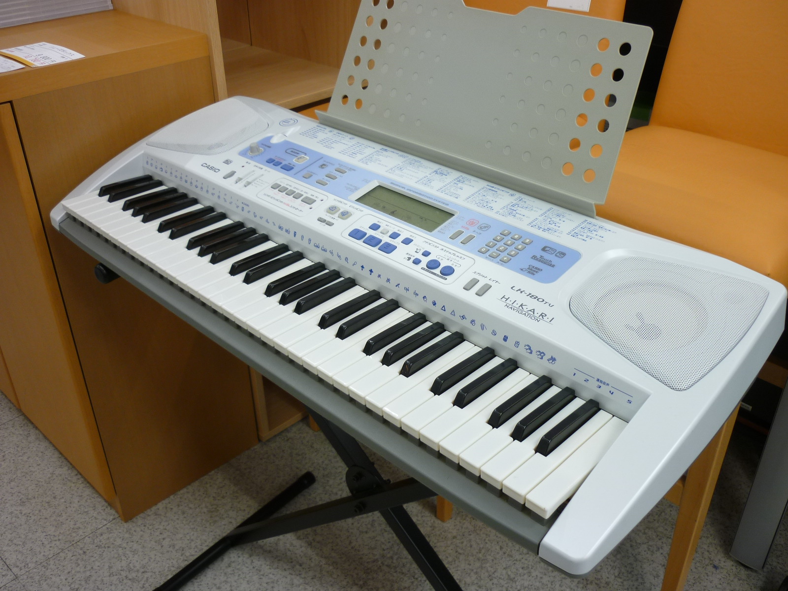 電子ピアノ デジタルピアノ CASIO カシオ HIKARI NAVIGATION LK-180TV