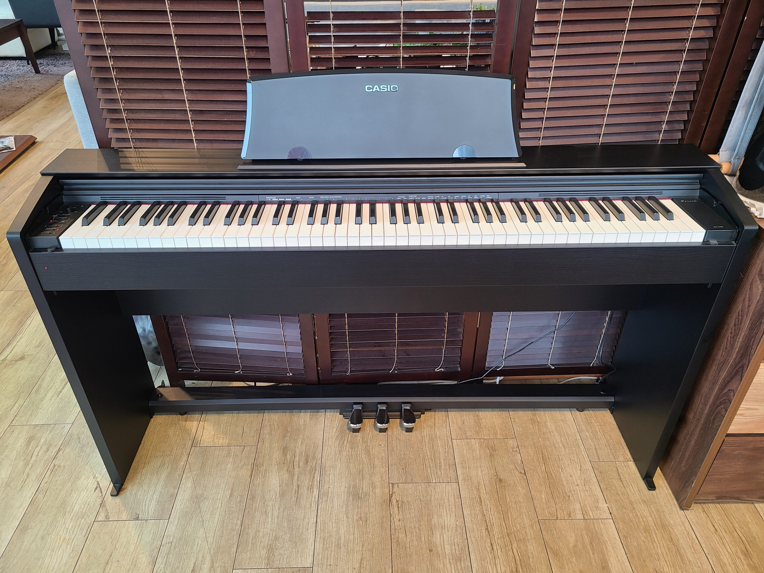 CASIO / カシオ Privia / プリヴィア 88鍵盤 デジタルピアノ 電子ピアノ 2020年製 PX-770 買取しました