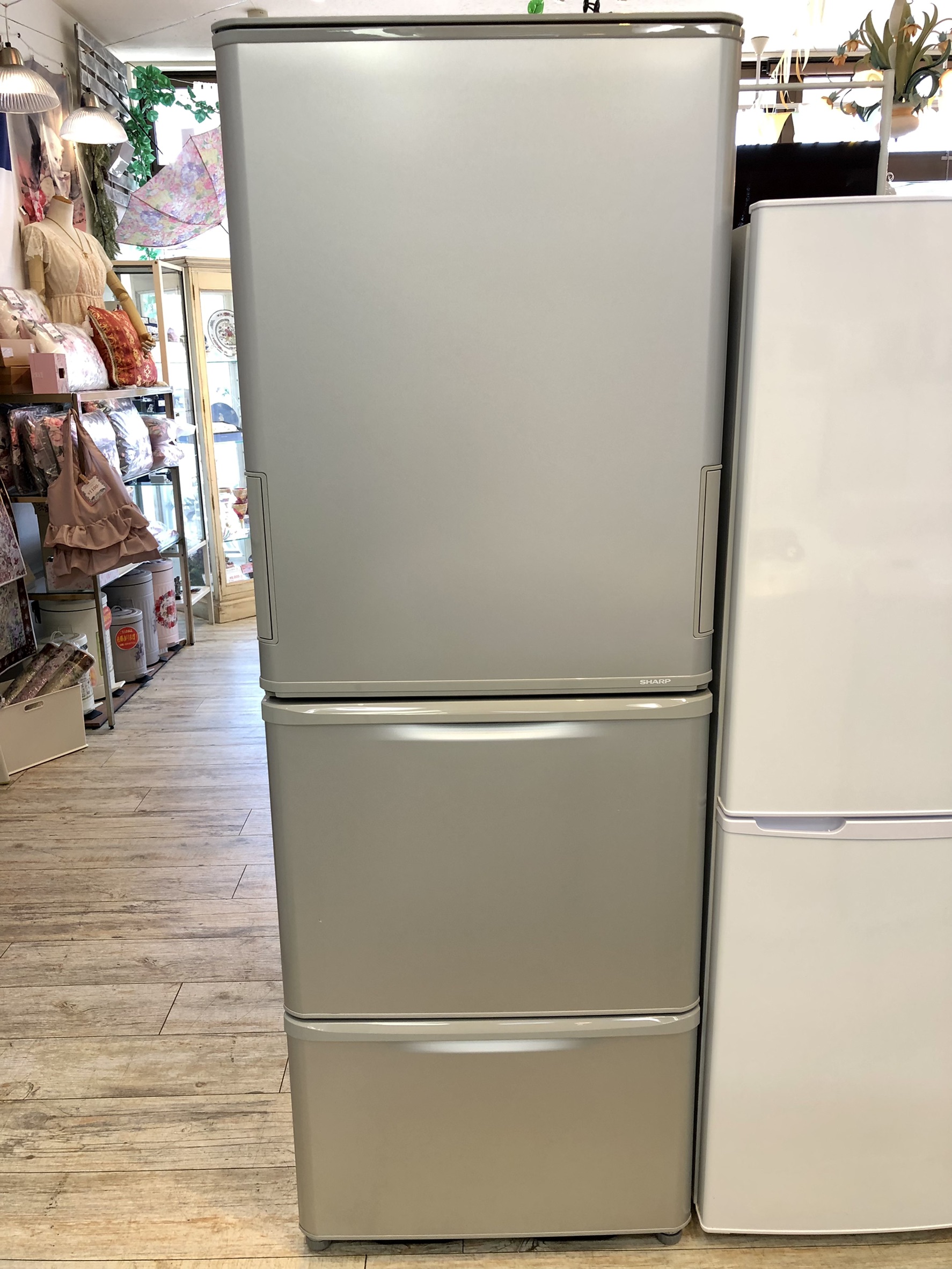 SHARP 2020年製 350L 3ドア冷凍冷蔵庫 どっちもドア SJW352F 買取しました。 愛知と岐阜のリサイクルショップ 再良市場