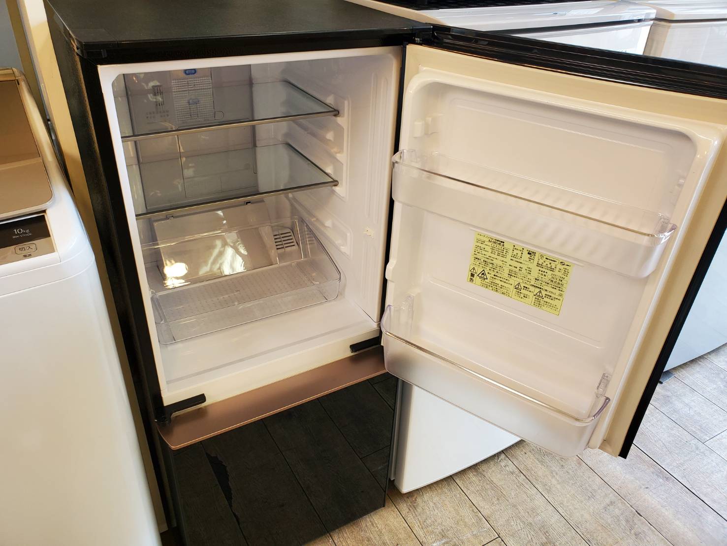 ☆SHARP シャープ 137L 2ドア冷蔵庫 2019年製 プラズマクラスター  