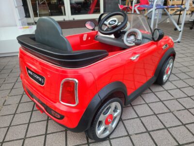AVIGO / アビーゴ　MINI COOPER S / ミニクーパーS　レッド　電動乗用玩具　子供用自動車