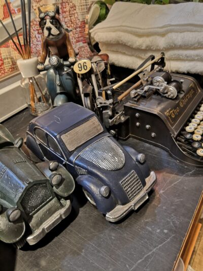 Model room exhibits interior goods 3