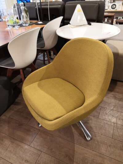 model room BoConcept Chair 2