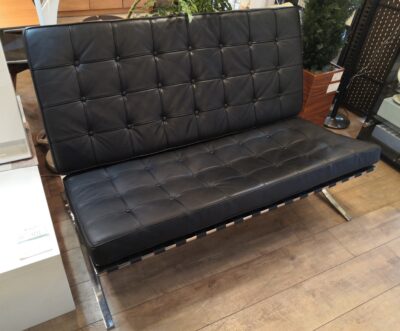 Barcelona sofa w1300 black